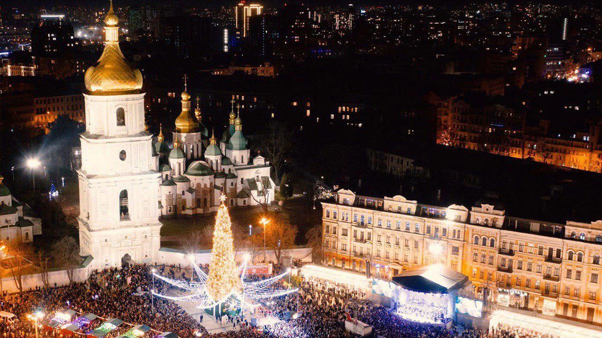 Кто будет выступать на Софийской и Контрактовой площадях на выходных и Рождество