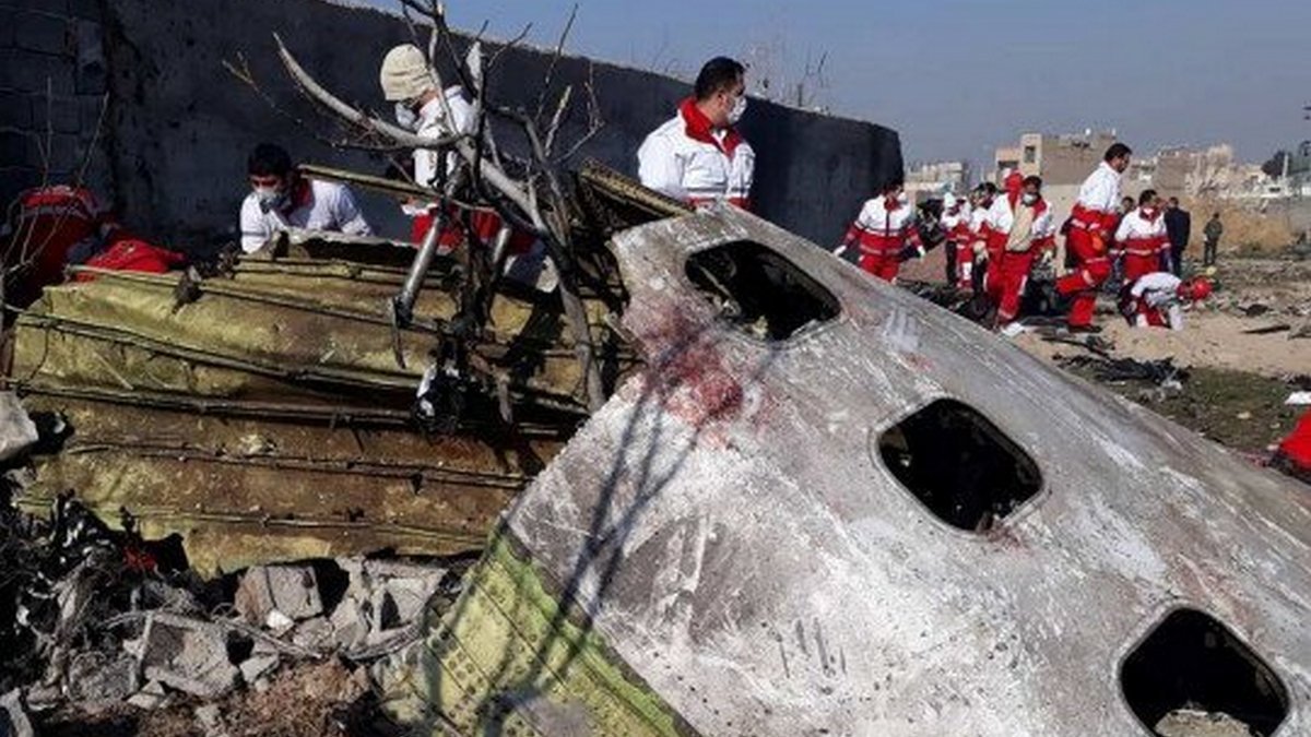 Крушение самолета МАУ в Иране: Украине передали секретные данные о катастрофе и видеоверсия последнего полета Boeing