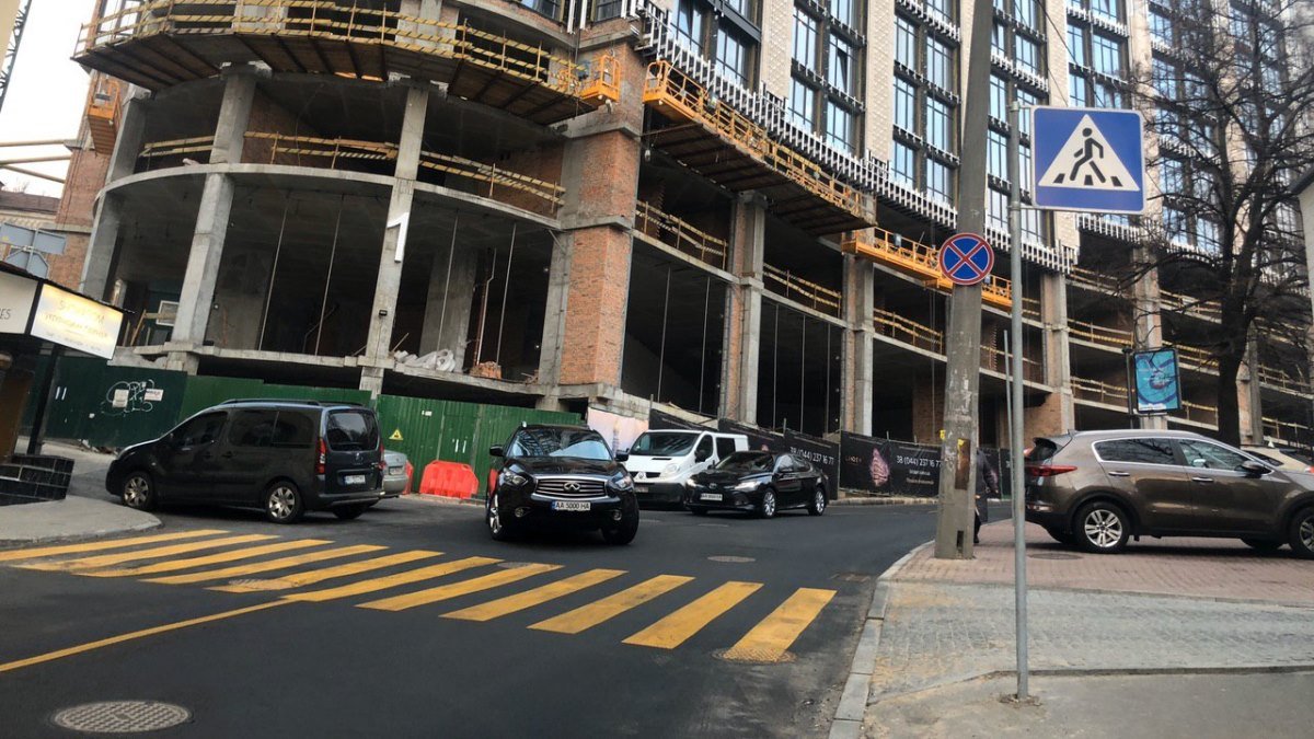 В Киеве открыли улицу Круглоуниверситетскую: как выглядит после ремонта