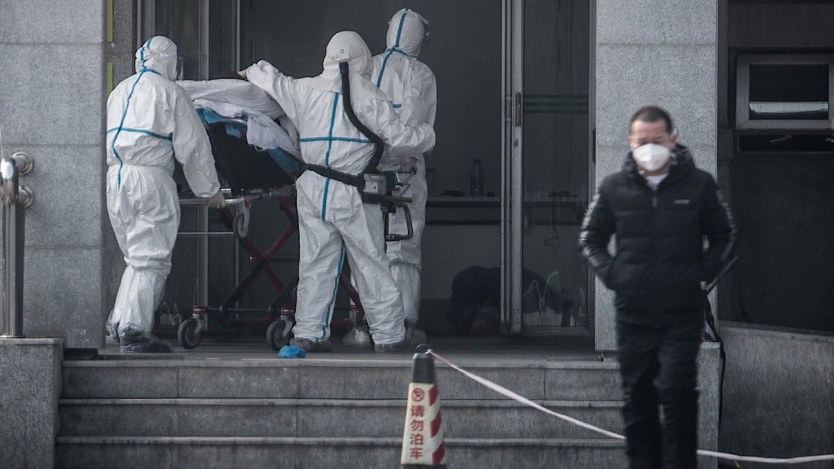 В Китае умерли 17 человек от коронавируса, Кива подрался в ресторане, а в Давосе прошел второй день экономического форума: ТОП новостей дня