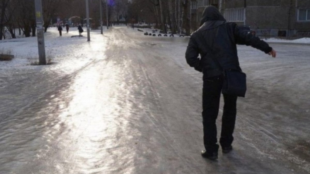 Погода на 6 февраля: в Киеве будет гололед, дождь и снег