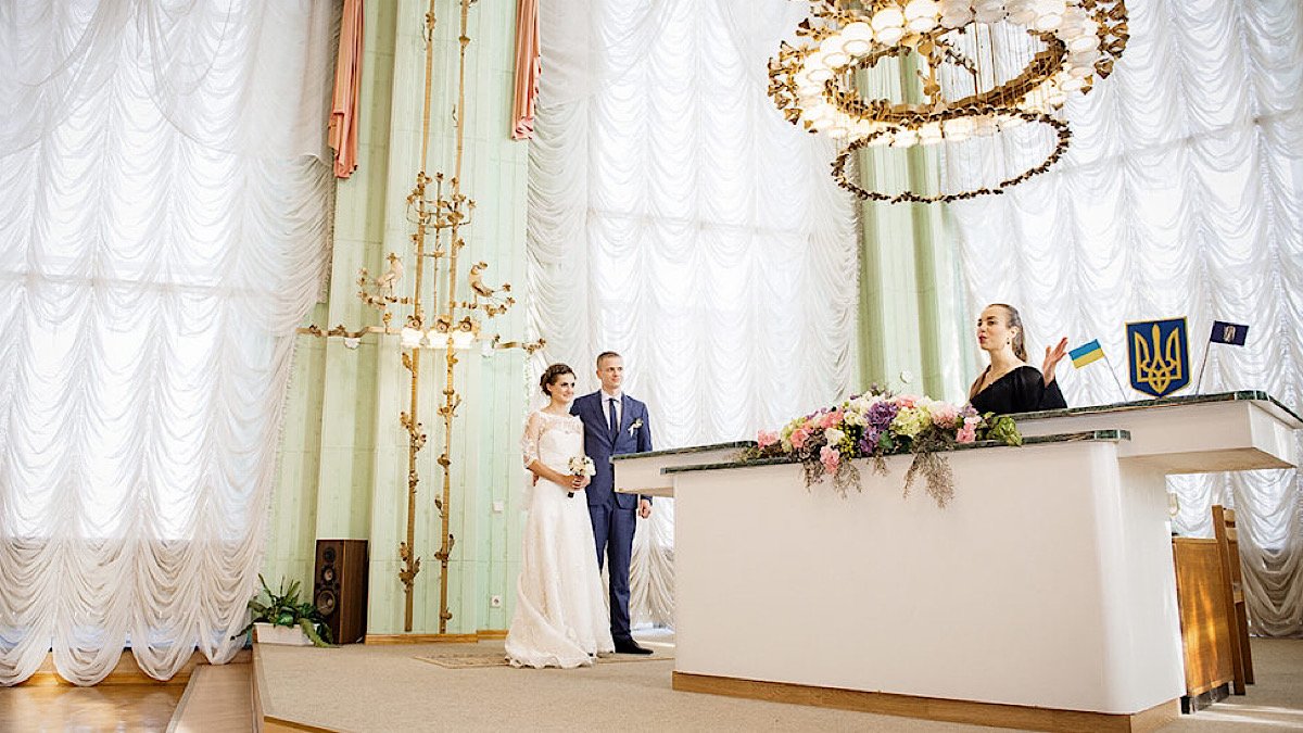 Свадьба в День святого Валентина: где в Киеве и области расписаться ночью