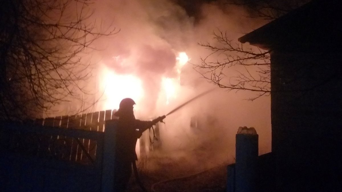 Под Киевом мужчина сгорел в собственном доме