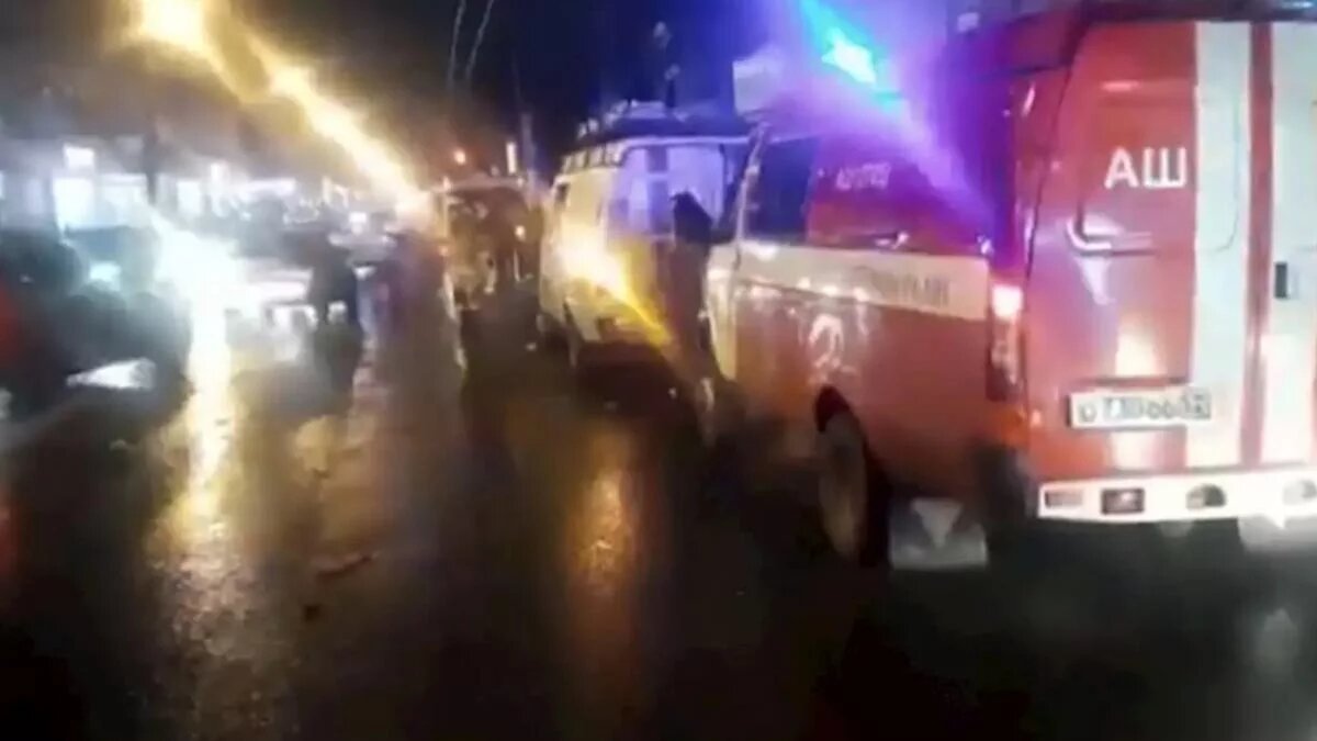 В России микроавтобус столкнулся с фурой: погибли восемь украинцев