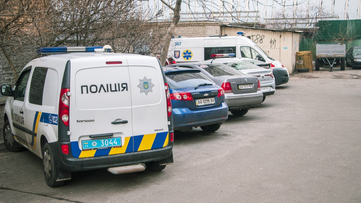 В центре Киева в бойлерной нашли почерневший труп и мужчину в тяжелом состоянии
