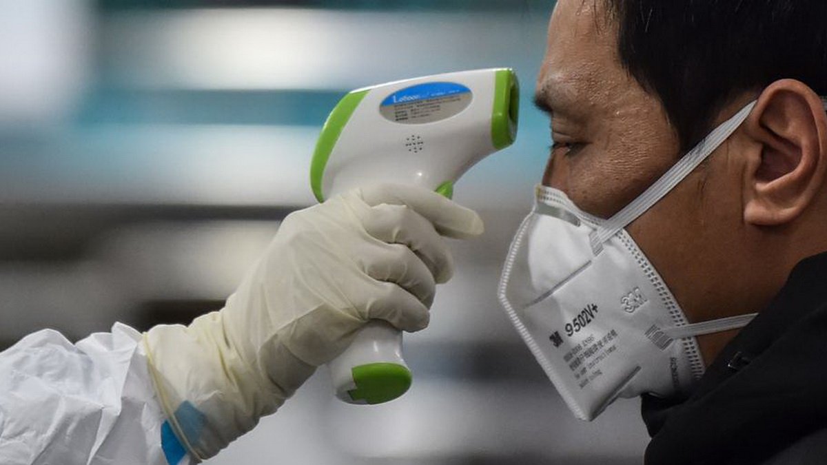 На въездах в Украину начали проверять температуру пассажиров из стран, где зафиксирован коронавирус