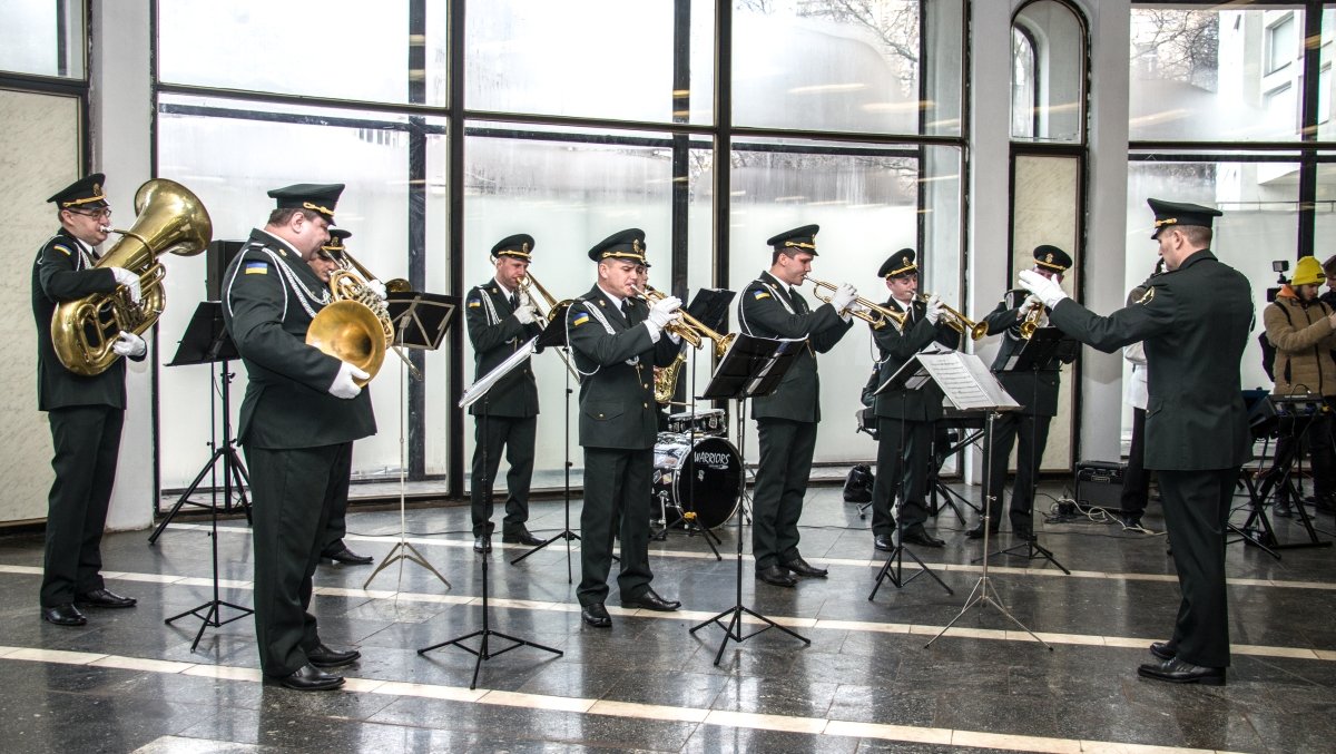 В Киеве в метро выступит военный оркестр Нацгвардии: где и когда