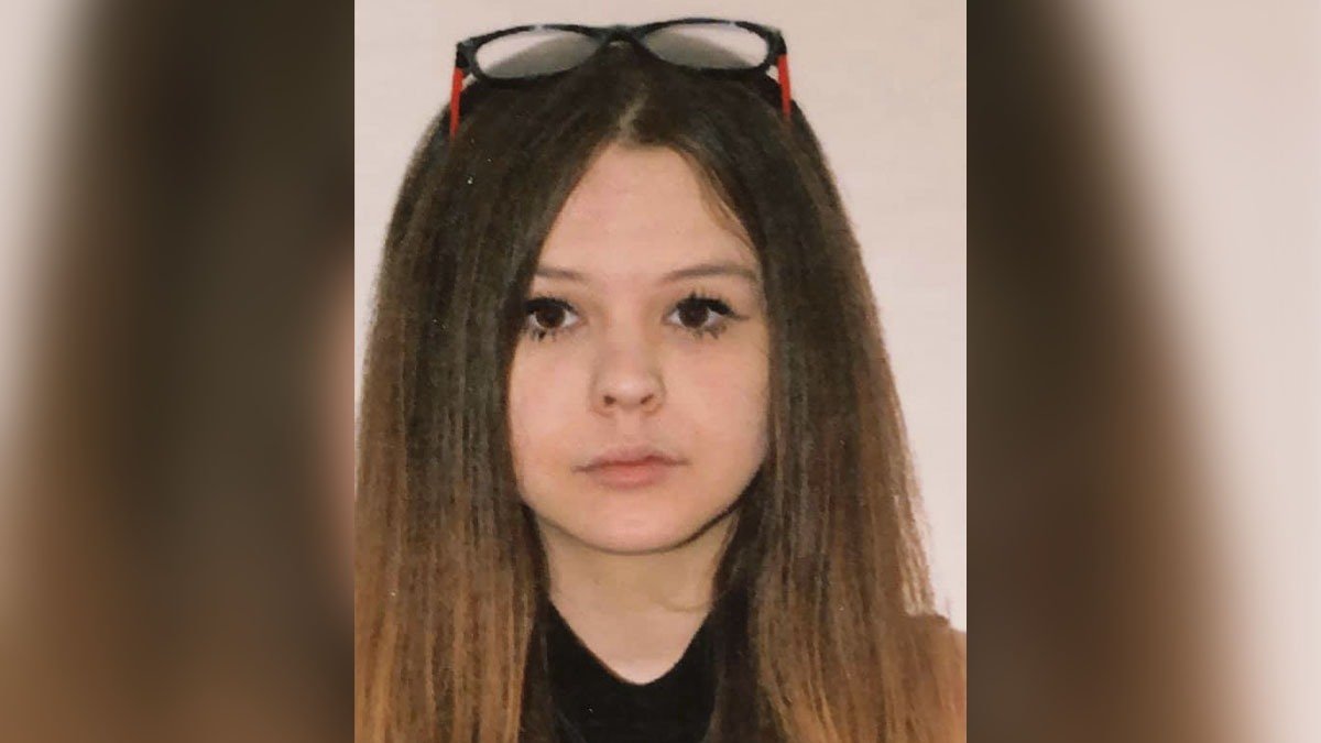 Под Киевом третий день ищут 16-летнюю девочку со шрамом на губе и татуировкой на руке