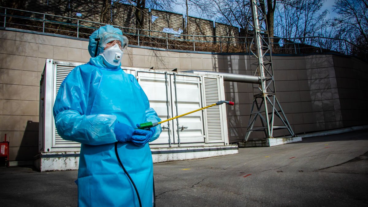 Карантин в Украине из-за коронавируса: какие ограничения ввел Кабмин. Официально