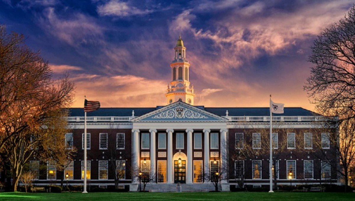 Учеба в США: ТОП лучших американских университетов в 2020 году