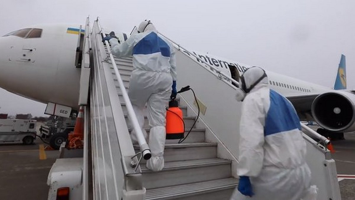 В МАУ показали, что происходит с самолетами по прилету в Украину из-за коронавируса: видео