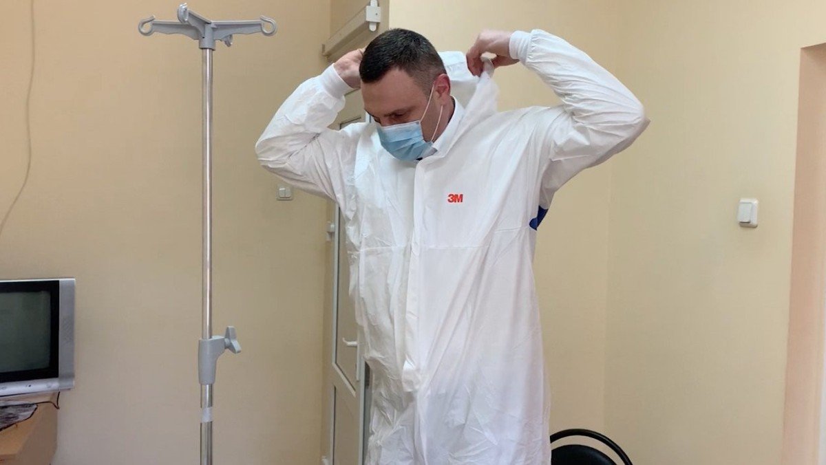 Внезапно и без предупреждения: Кличко будет проверять больницы Киева, в которых лечат больных коронавирусом