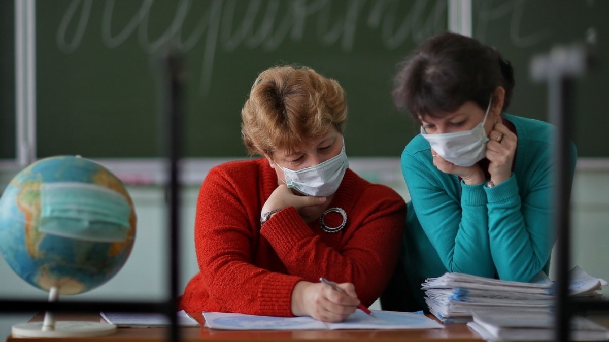 В семи школах Киева учителя заболели коронавирусом накануне ВНО