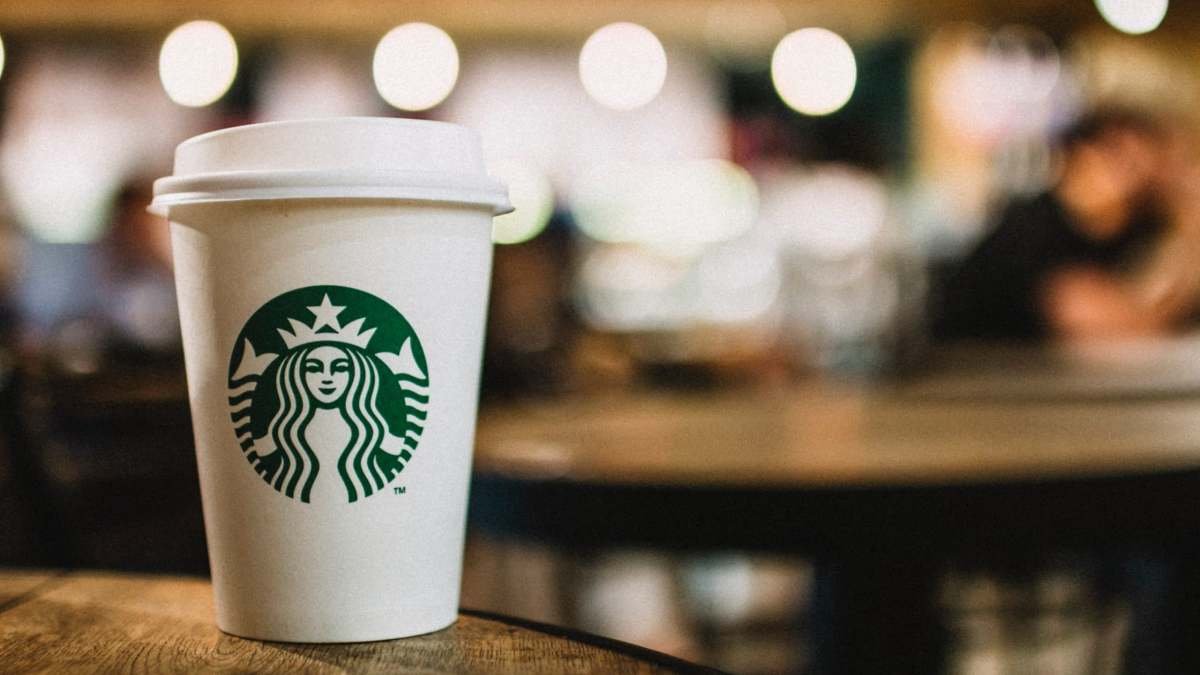 В Киеве открываются первые в Украине кофейни Starbucks: когда, где и цены на кофе