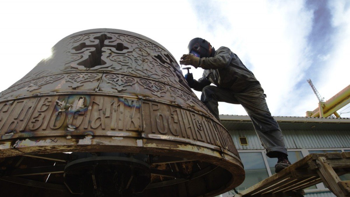 Как в Киеве создают скульптуру архистратига Михаила для нового фонтана на Владимирской горке
