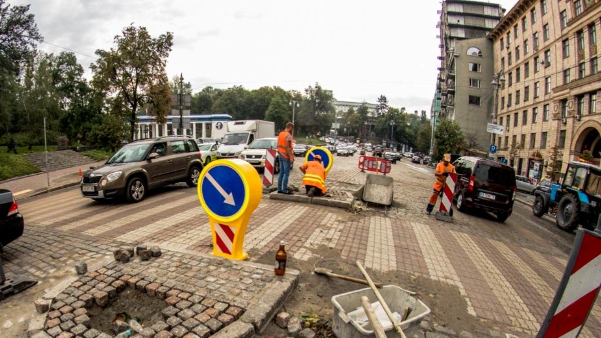 В Киеве ограничат движение в правительственном квартале: частично перекроют Грушевского