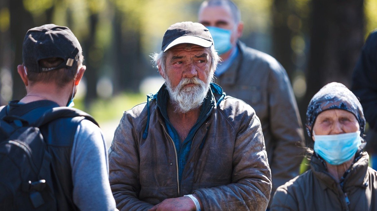 В Киеве сняли фильм о бездомных: как они выживают на улицах во время пандемии