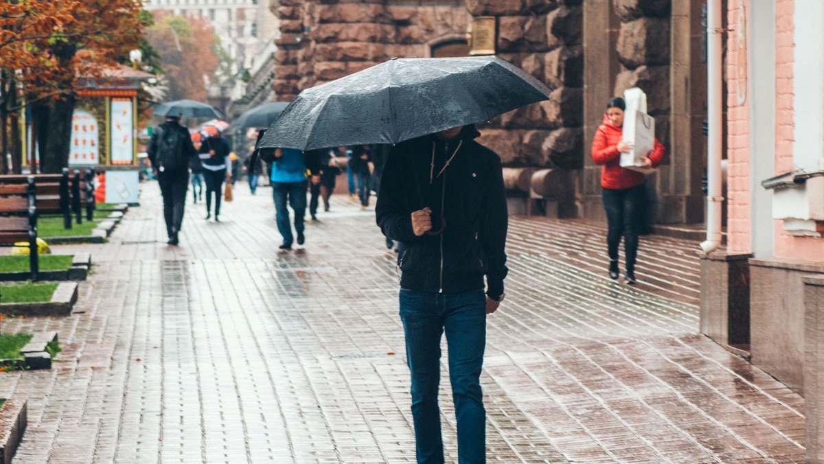 Погода на 9 октября: серость и дождь не отпустят Киев