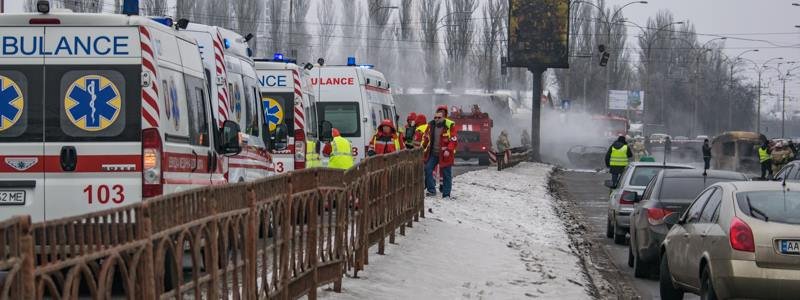Масштабное ДТП на Теремках: сгорели три автомобиля и фура
