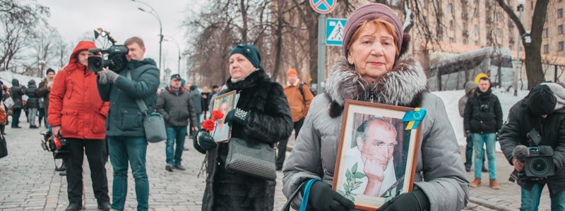 В центре Киева воссоздали расстрел Небесной сотни
