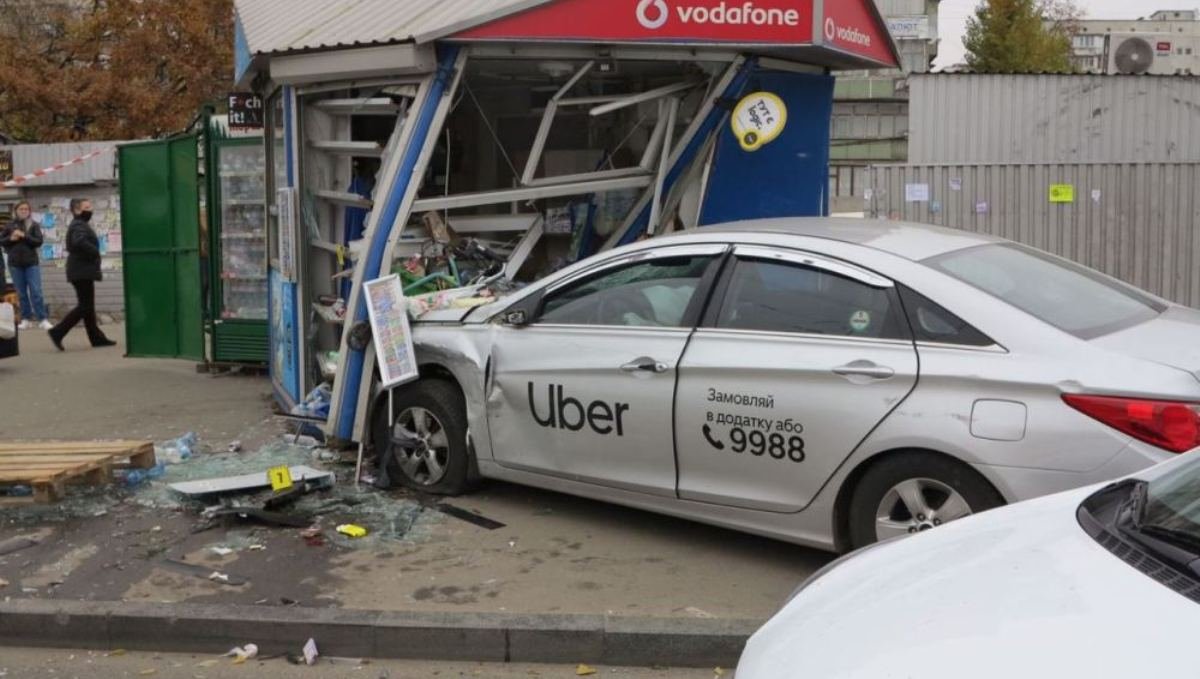 Водитель Uber, который насмерть сбил женщин на остановке, заснул за рулем: Геращенко
