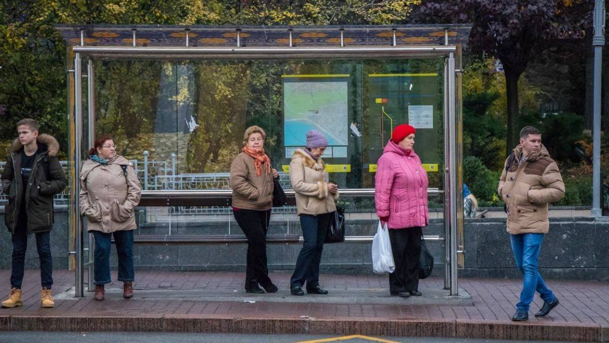 В Киеве отменили остановку транспорта на бульваре Дружбы Народов