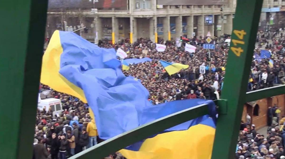 Победа достается дорогой ценой - ценой жизней лучших патриотов, - Кличко поздравил украинцев в Днем Достоинства и Свободы