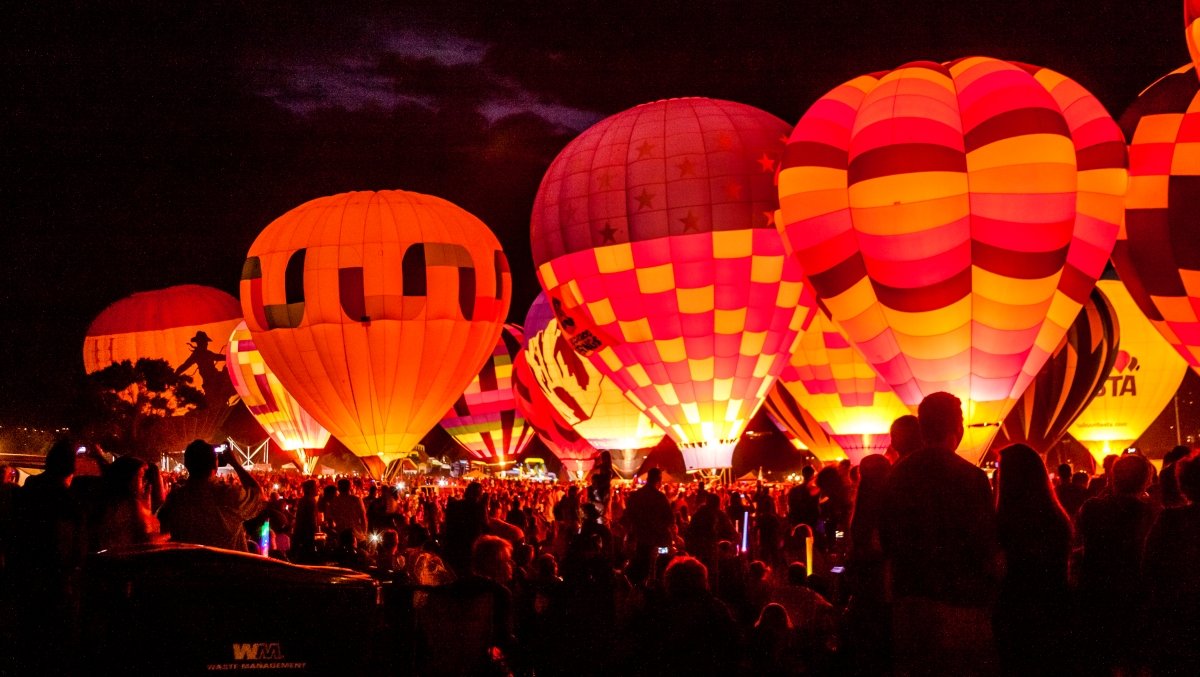 Фестиваль воздушных шаров на ВДНГ снова перенесли из-за погоды: новая дата и время