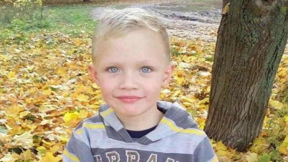 Убийство 5-летнего ребенка под Киевом: подозреваемому полицейскому избирают наказание