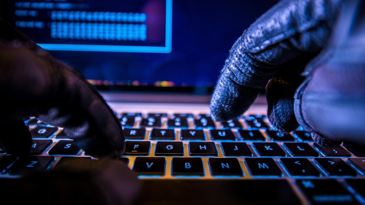 16 кибератак за неделю: сайты Офиса Президента и Госспецсвязи подверглись нападеним
