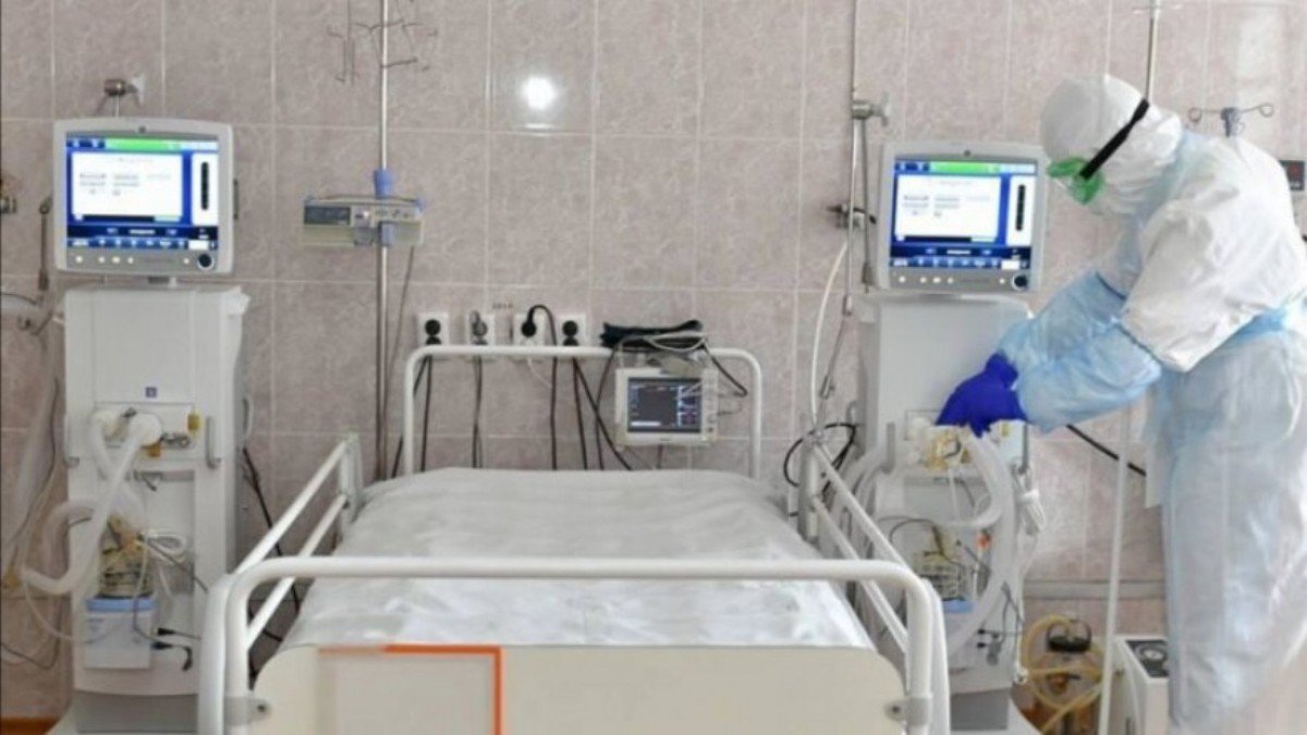 В Киеве снова выросло число летальных случаев: за сутки умерли 26 пациентов с коронавирусом