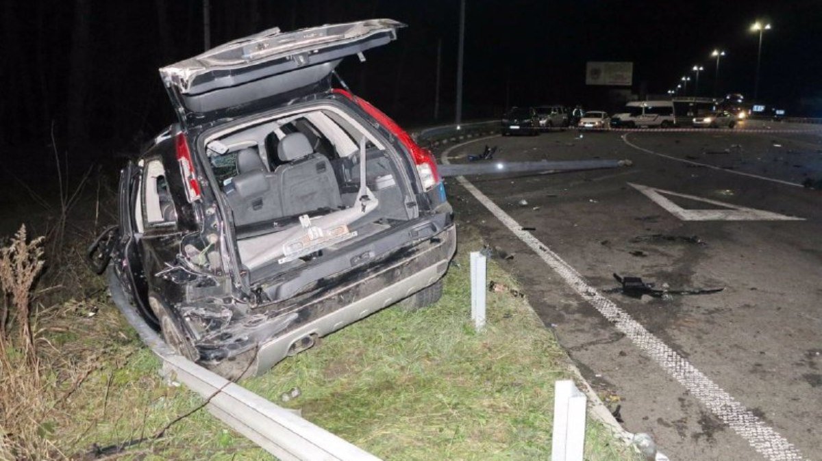 Смертельное ДТП под Киевом: непристегнутые пассажиры Honda вылетели через лобовое