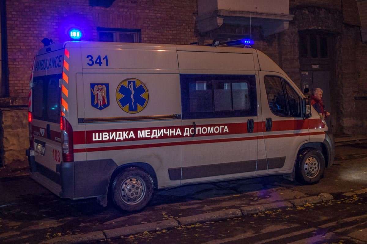 В Киеве женщина выбросила из окна 8 этажа трехлетнего сына
