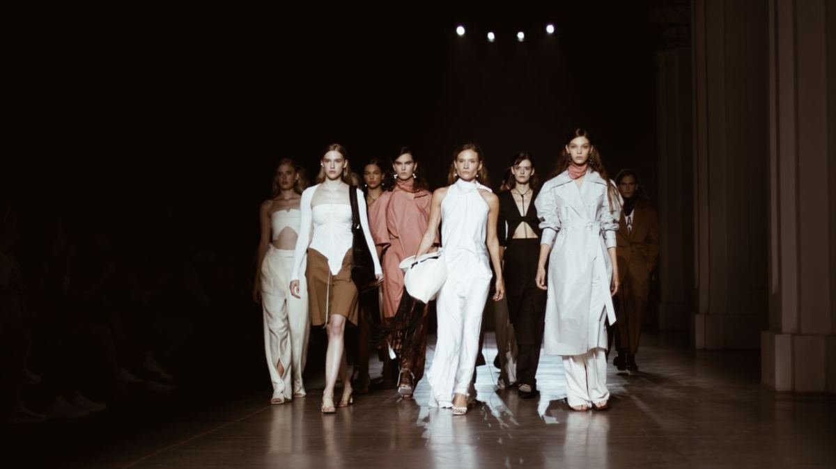 Оргкомитет Ukrainian Fashion Week анонсировал новый формат недели моды No season 2021: что изменится