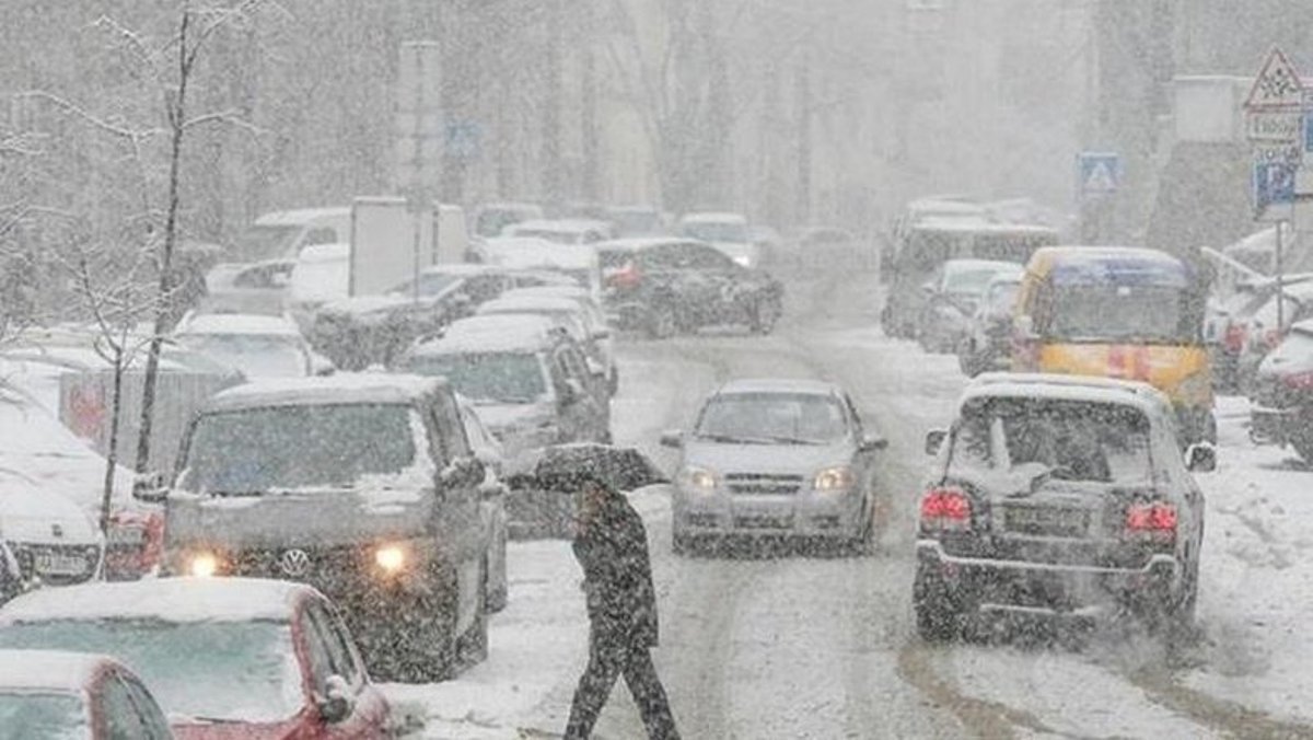 На Киев надвигаются метели и лютые морозы: как одеваться в непогоду