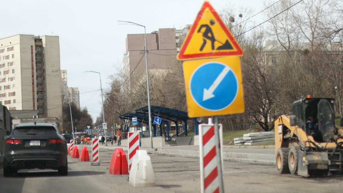 В Киеве перекроют одну полосу движения по проспекту Степана Бандеры