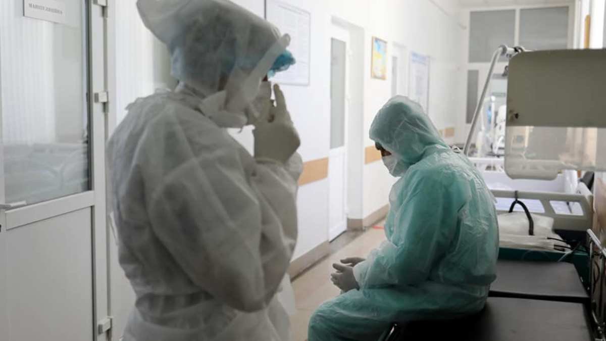 Киев выводят из локдауна: сколько человек умерли от коронавируса за сутки