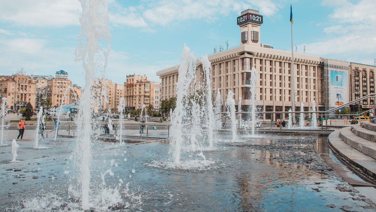 В Киеве включили все столичные фонтаны: график работы