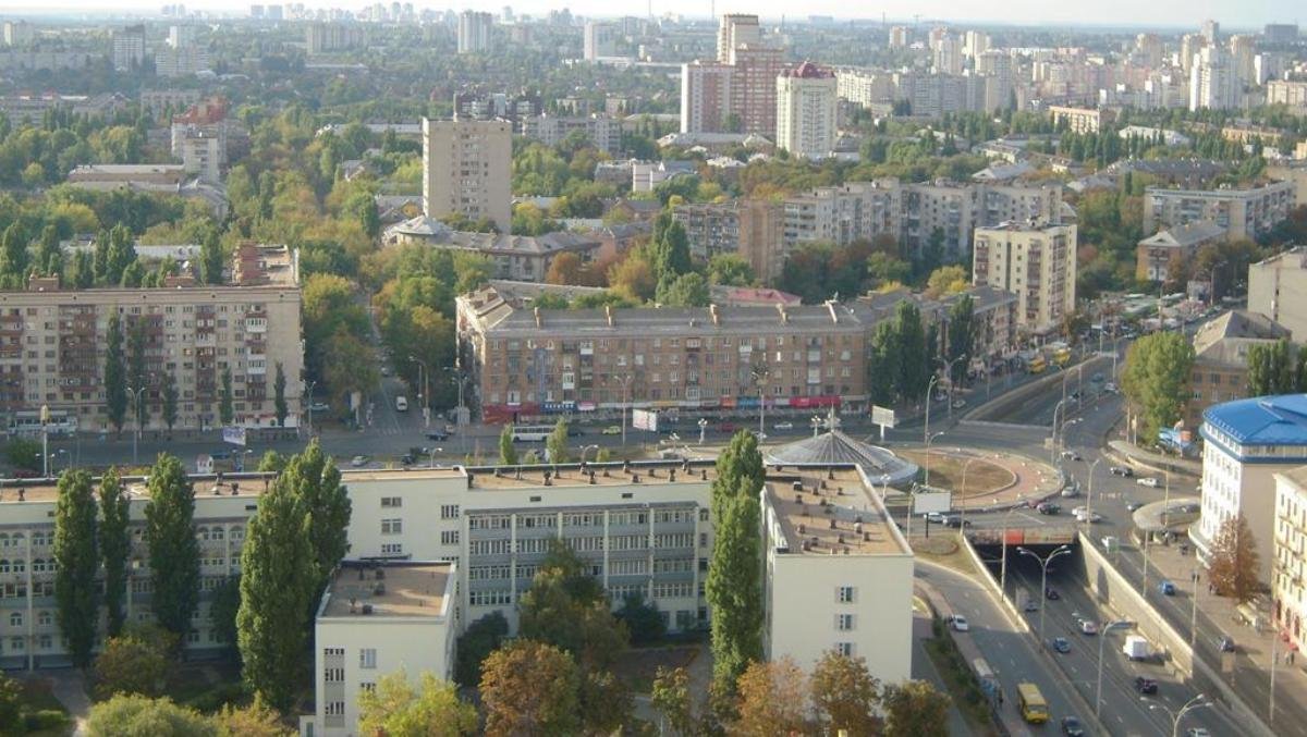 В Киеве на 10 дней ограничили проезд по Севастопольской площади