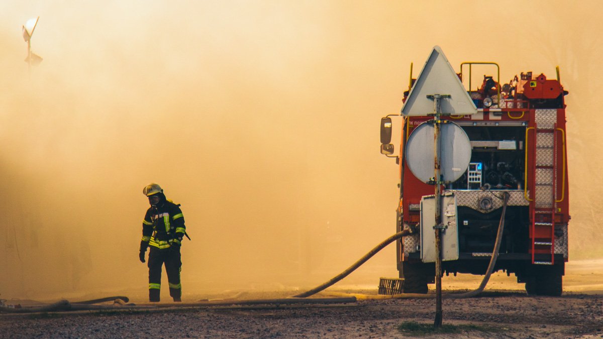 В Киеве объявили наивысший уровень пожарной опасности: что делать, если вас окружило пламя