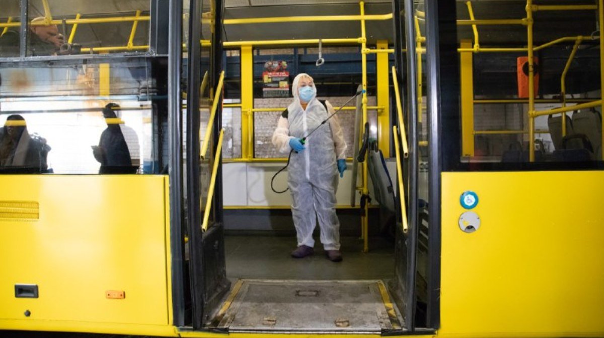 В Киеве готовят систему спецпропусков для транспорта на случай локдауна