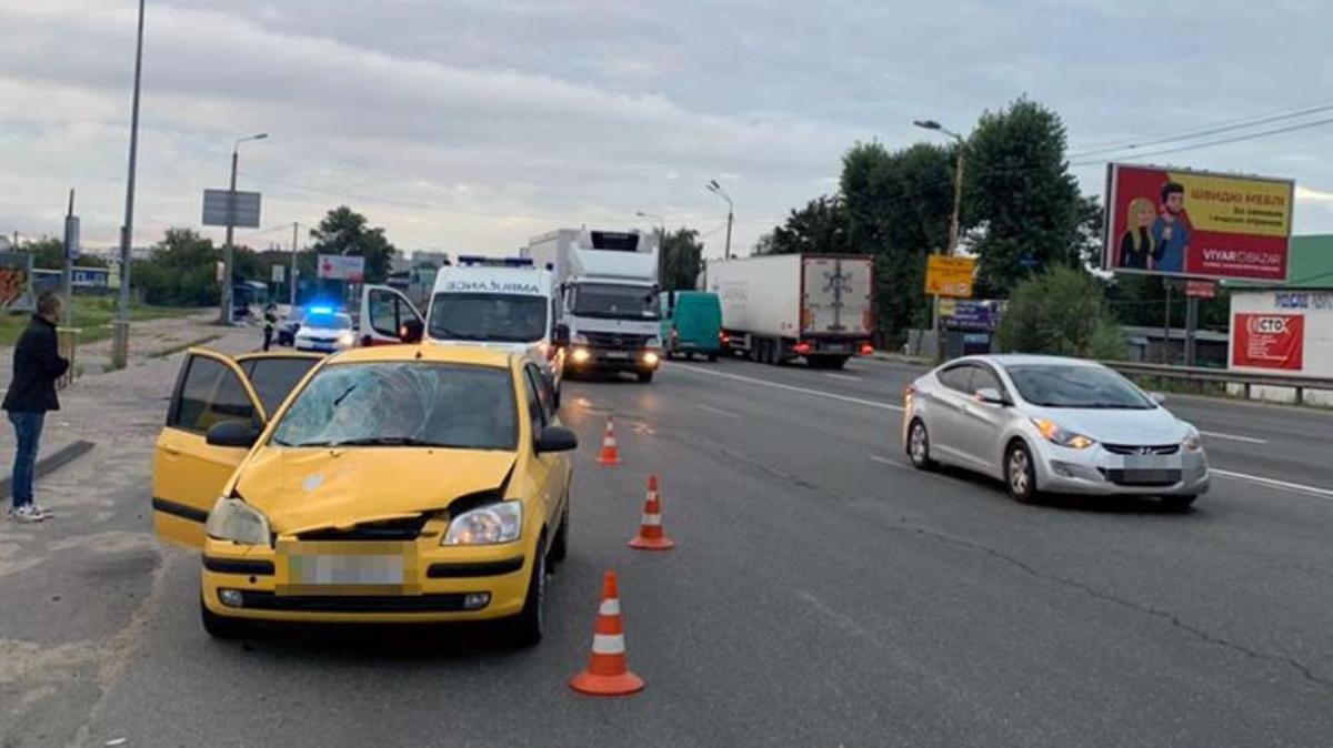 В Киеве на Кольцей дороге Hyundai насмерть сбил пешехода