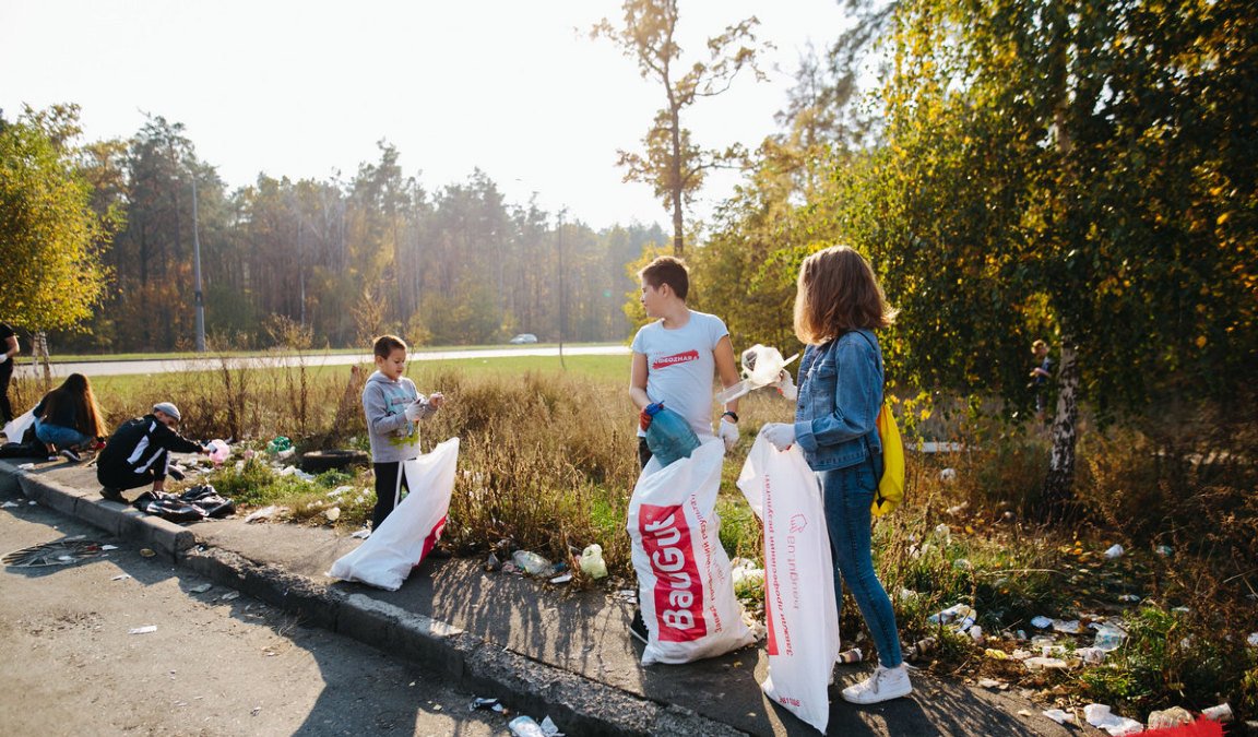 Жителей Киева приглашают присоединиться ко Всемирному дня уборки: где и когда поведут субботник