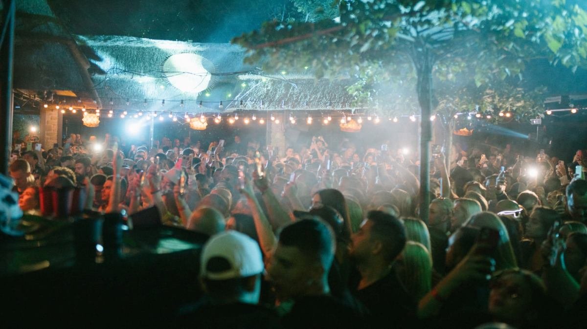 В Киеве KURENI завершают сезон вечеринок под открытым небом: кто выступит на этой неделе