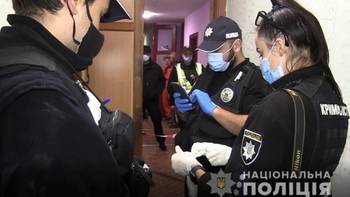 В Киеве мужчина зарезал своего сына