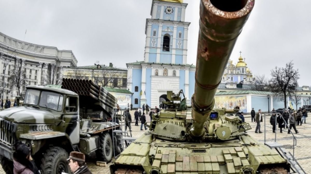 Показ военной техники, выставки и акции: что будет в Киеве на День защитников и защитниц Украины