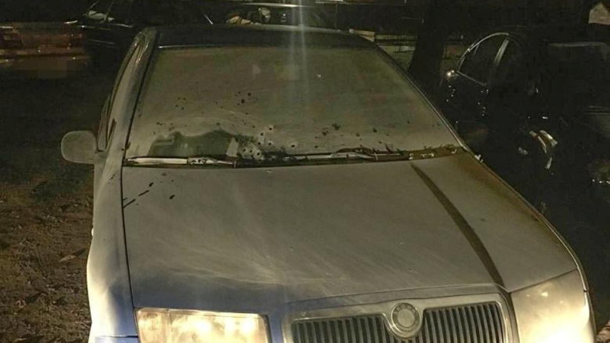 В Киеве мужчина из мести поджег и обстрелял автомобиль знакомого