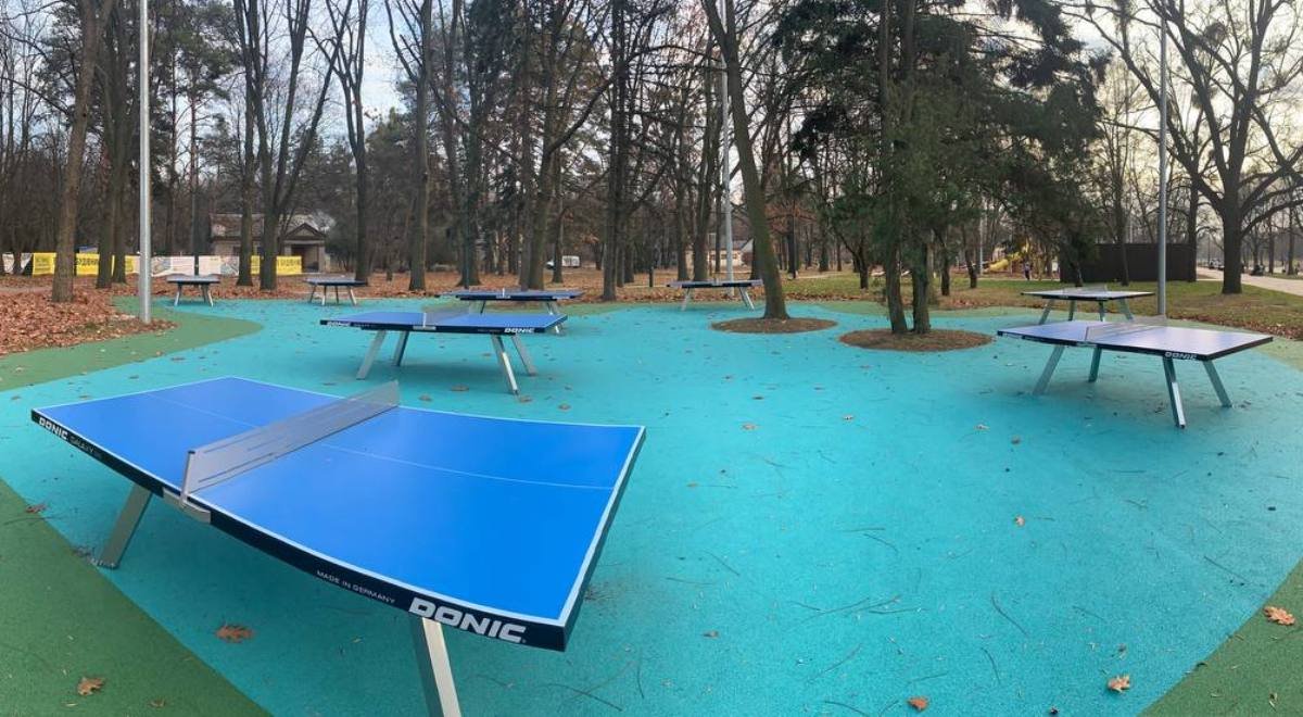 В Киеве расширили Урбан-парк на ВДНГ: там появились столы для тенниса