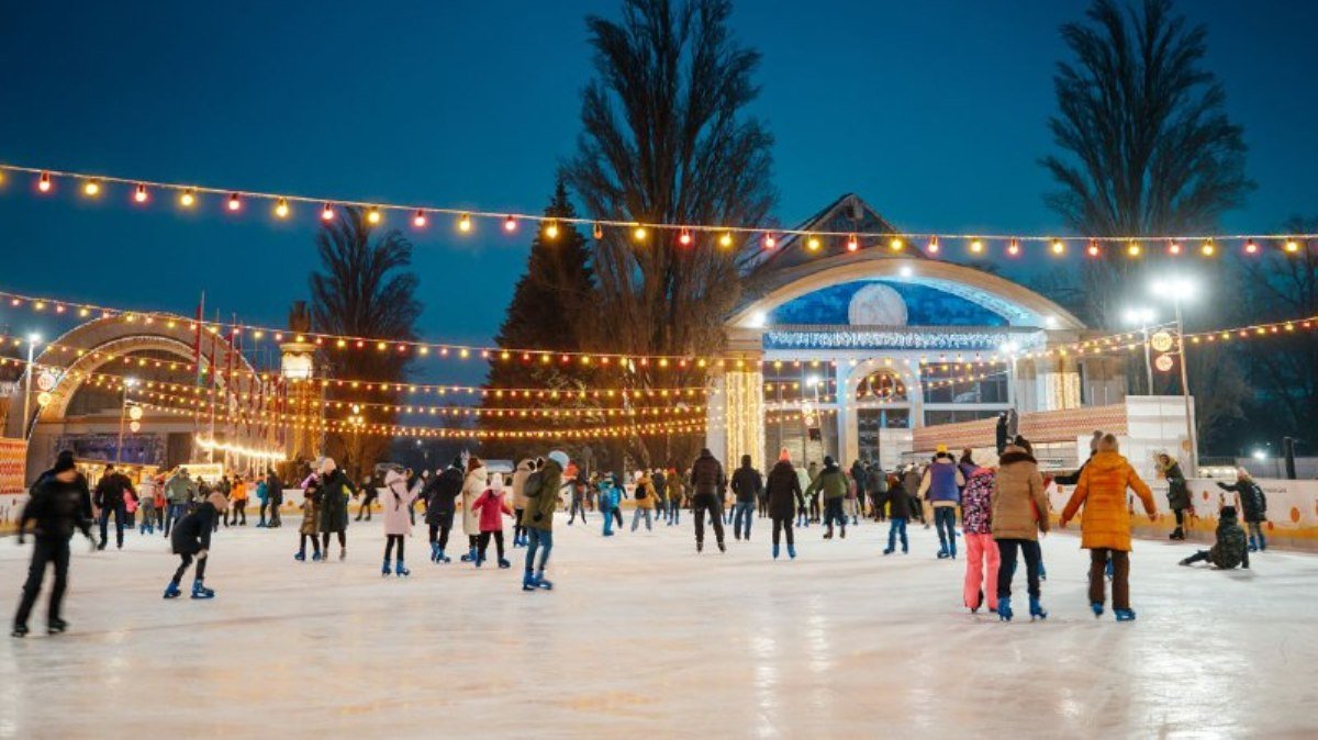 Зимова країна на ВДНГ: какие локации работают в самом большом парке праздничных развлечений Киева