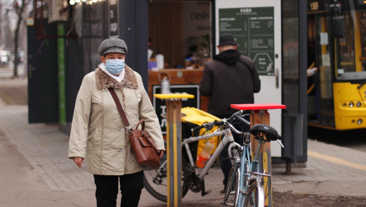 Сколько новых случаев коронавируса зафиксировали в Украине и Киеве за сутки
